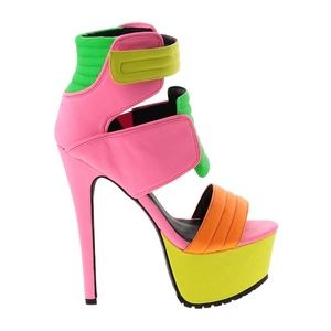 Brand New Privileged by J.C. Dossier ColorBlock Stalker Platforms Sandals US9